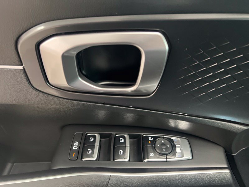 Certified 2025 Kia Sorento S w/ Panoramic Sunroof Package AWD/4WD image 20