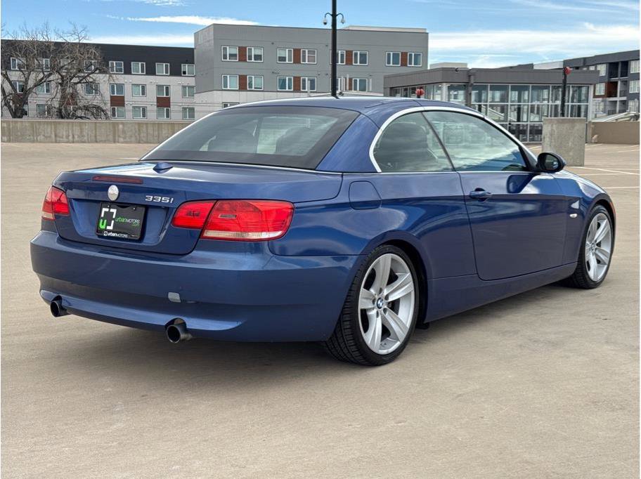 Used 2007 BMW 335i Convertible image 8