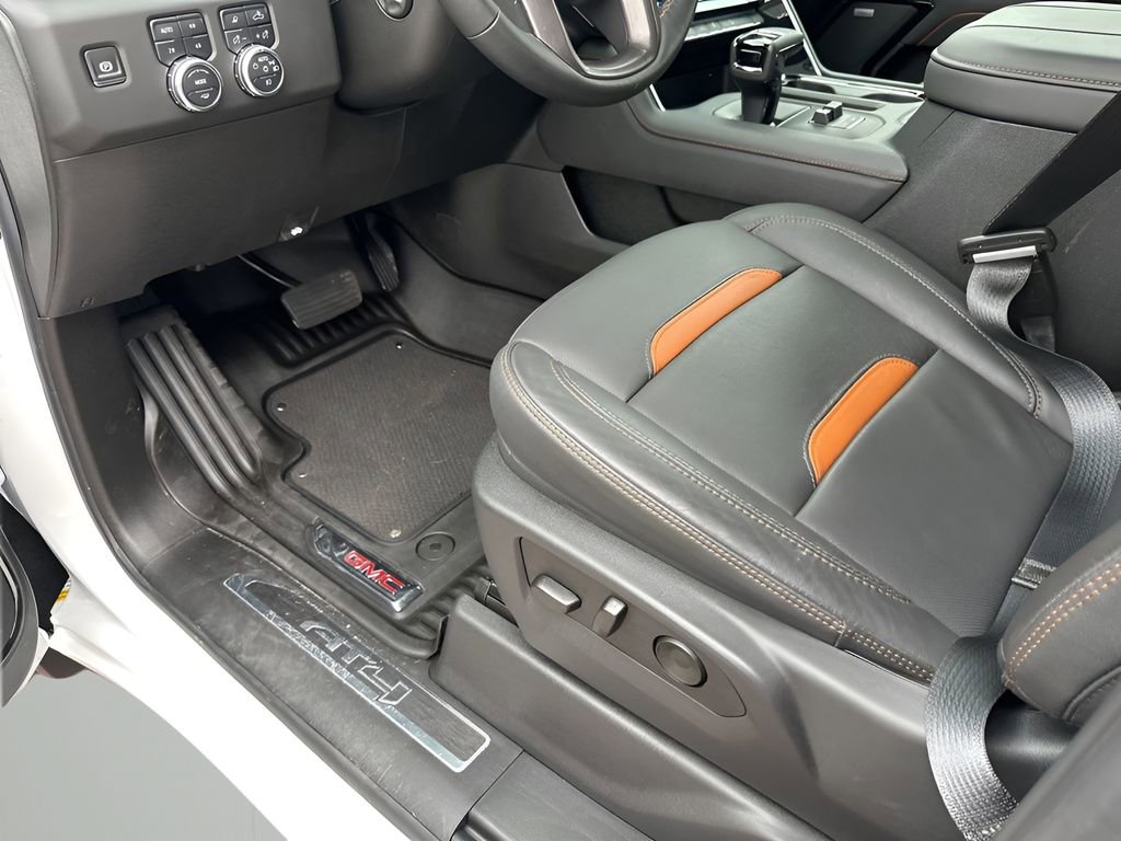 Used 2025 GMC Sierra 1500 AT4 image 28