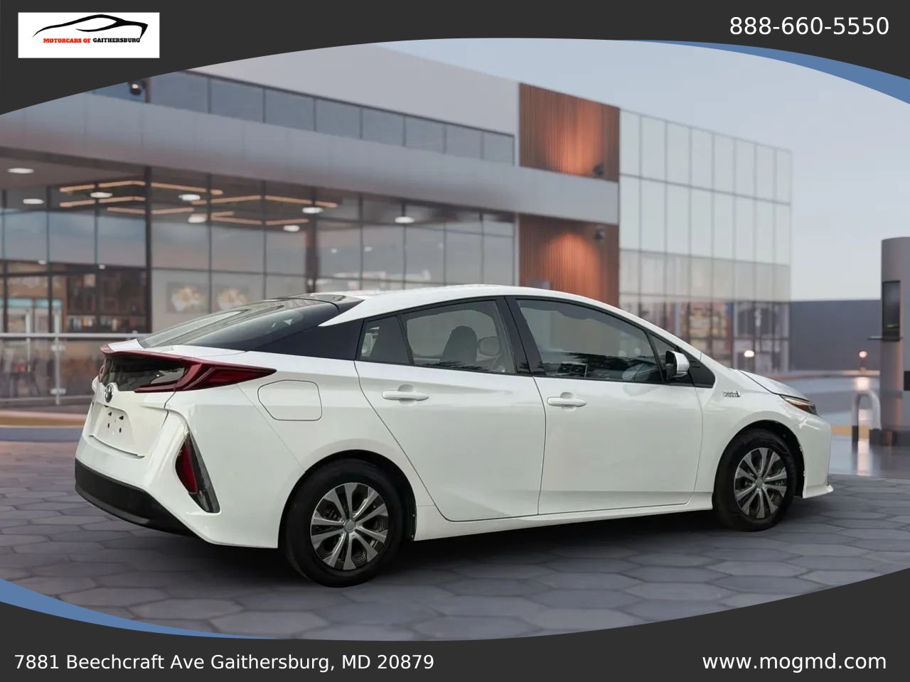 Used 2018 Toyota Prius Prime Plus w/ Carpet Mat Package FWD image 14
