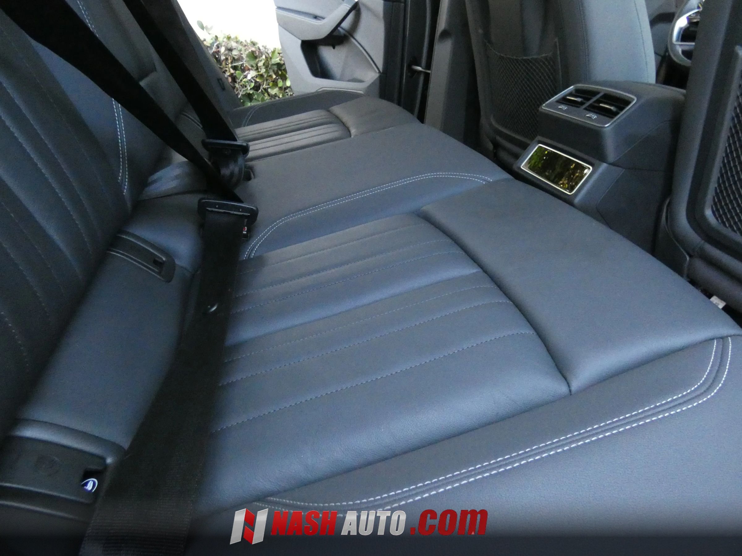 Used 2021 Audi e-tron Premium w/ Convenience Plus Package AWD/4WD image 37