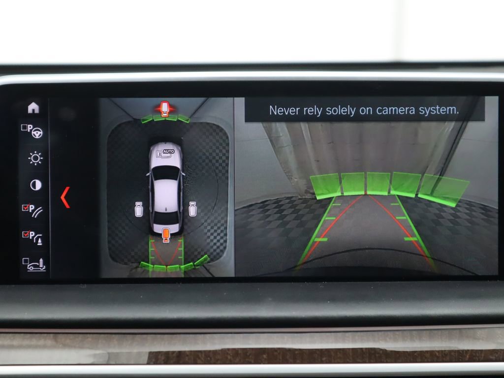 Used 2019 BMW 750i w/ Executive Package image 16