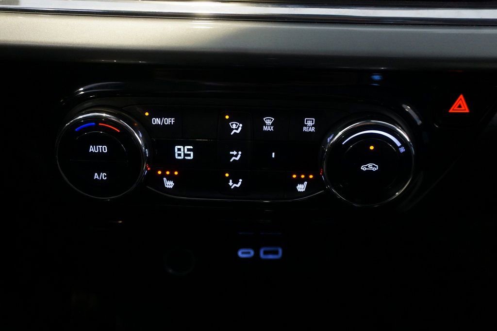 Certified 2025 Chevrolet Trax LT w/ LT Convenience Package image 15