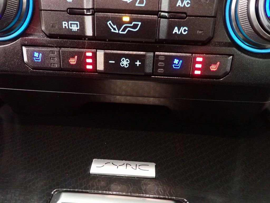 Used 2018 Ford F150 Raptor w/ Equipment Group 802A Luxury image 35