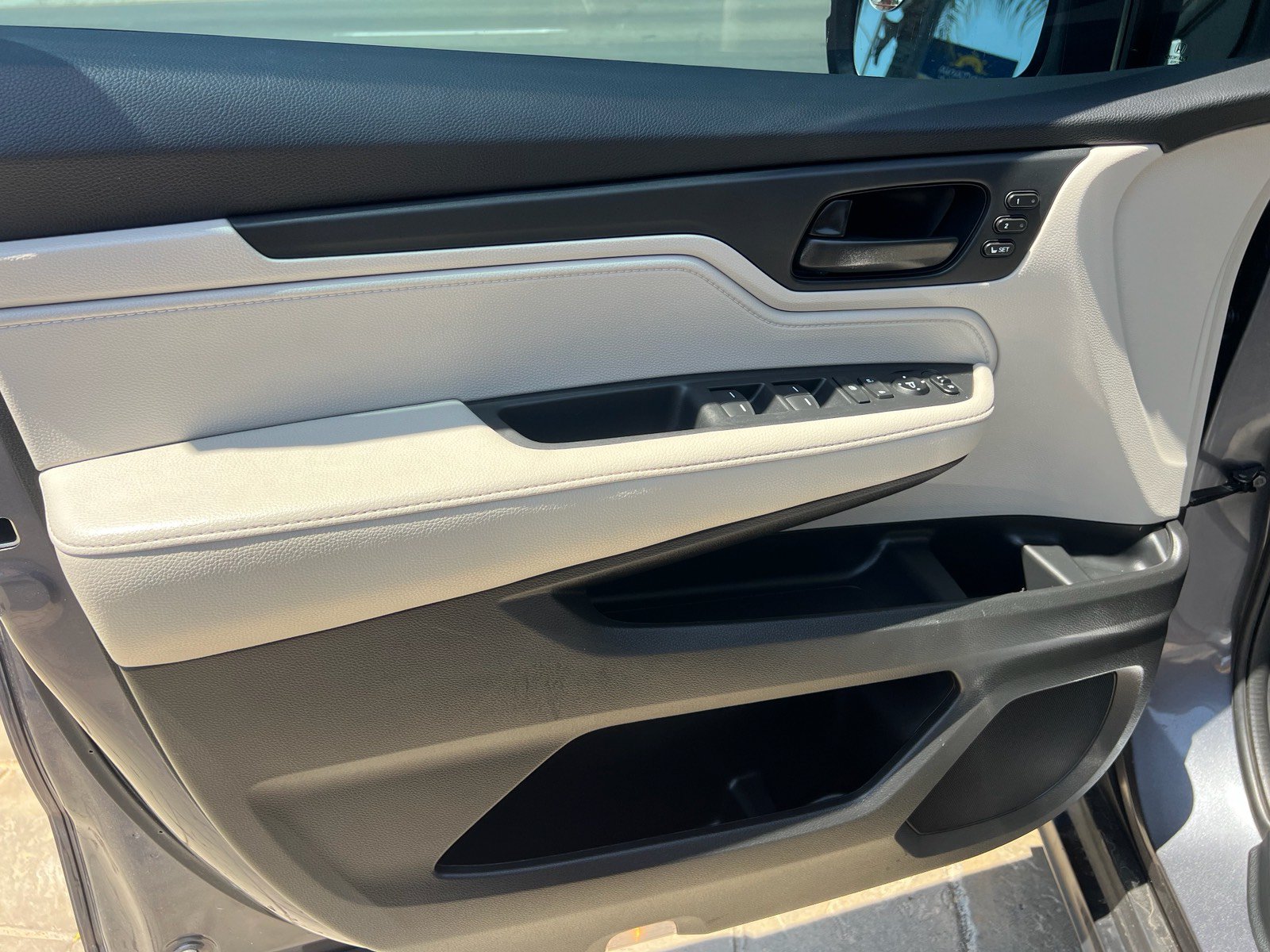 Used 2025 Honda Odyssey EX-L image 11
