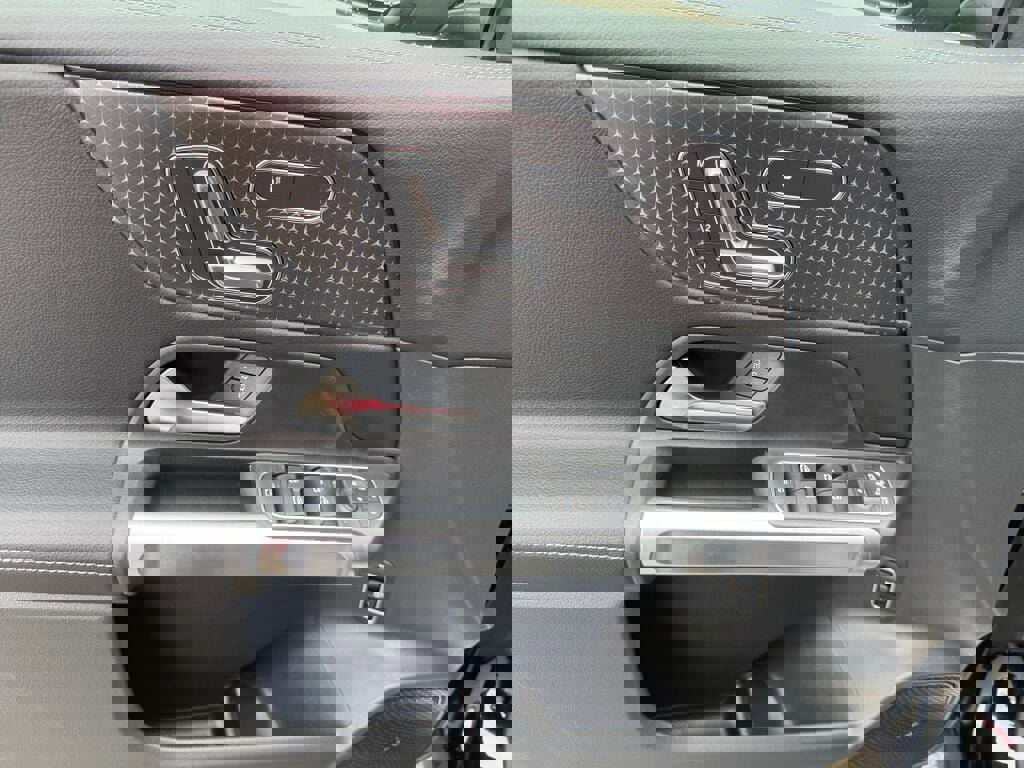 New 2026 Mercedes-Benz GLB 250 4MATIC image 10