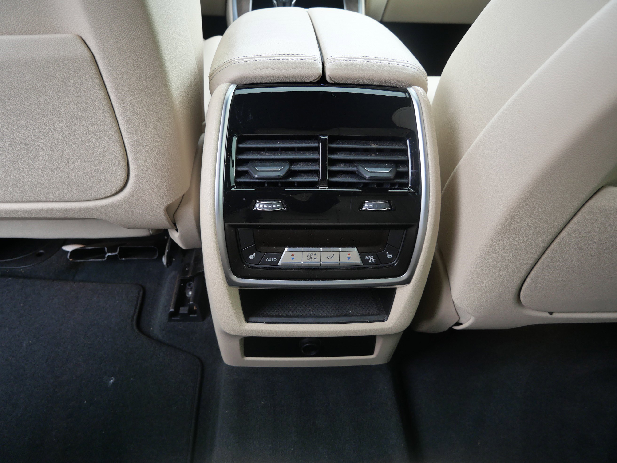 Used 2022 BMW X5 xDrive40i w/ Premium Package image 19