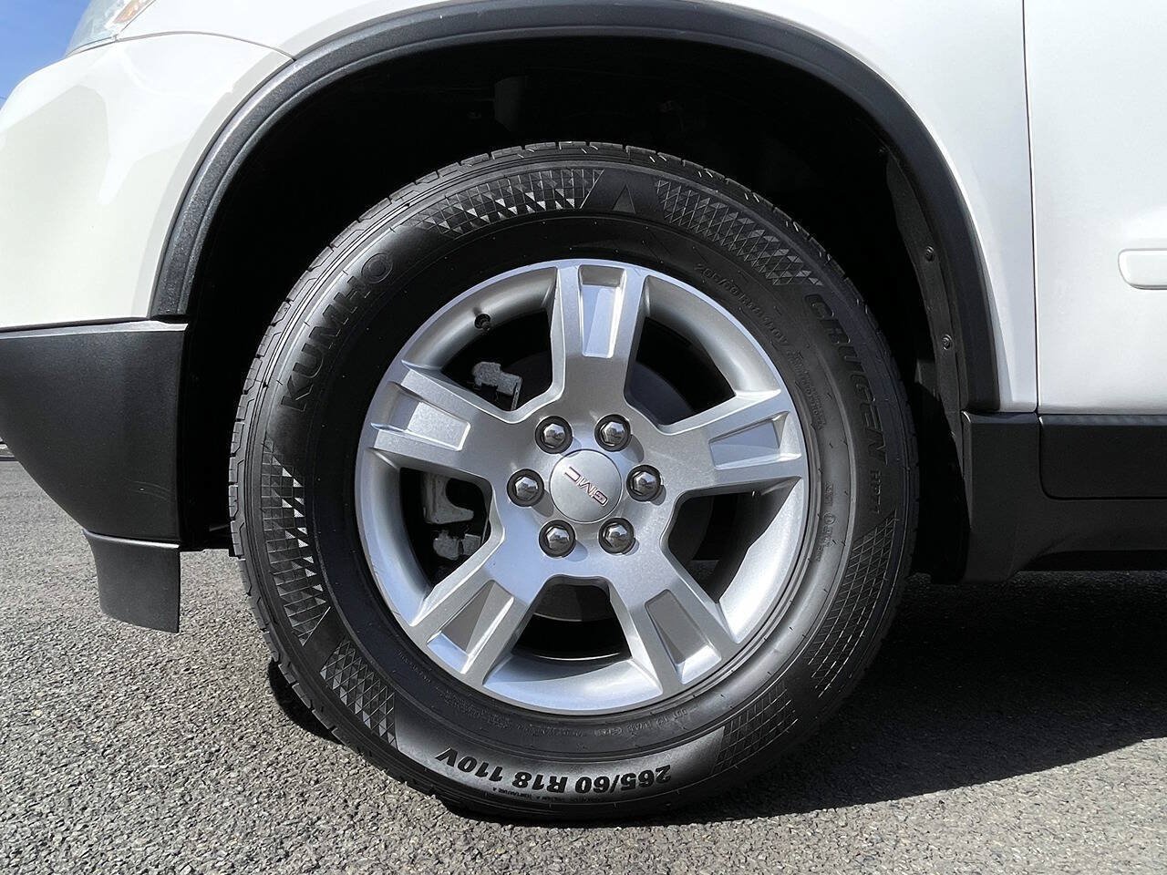 Used 2011 GMC Acadia SLE AWD/4WD image 12