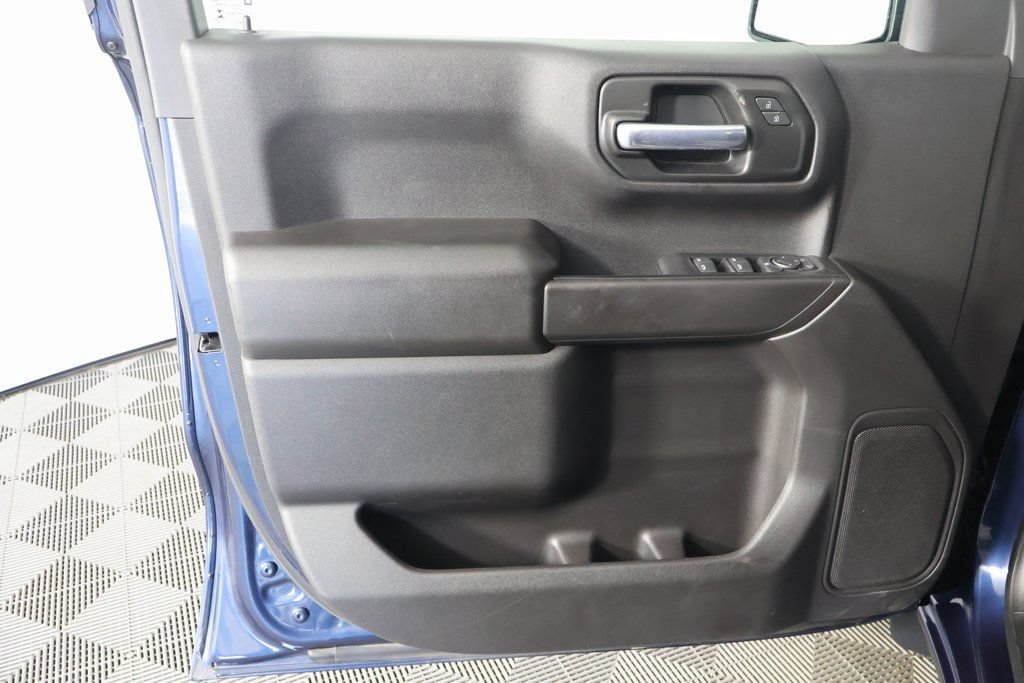 Used 2021 Chevrolet Silverado 1500 Custom RWD image 12