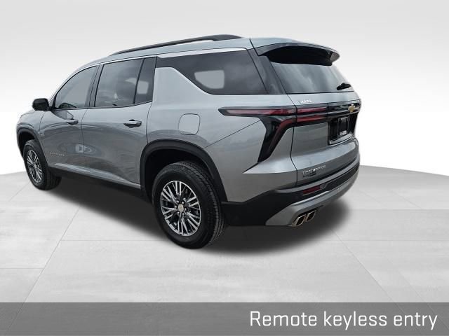 Used 2024 Chevrolet Traverse LT image 17