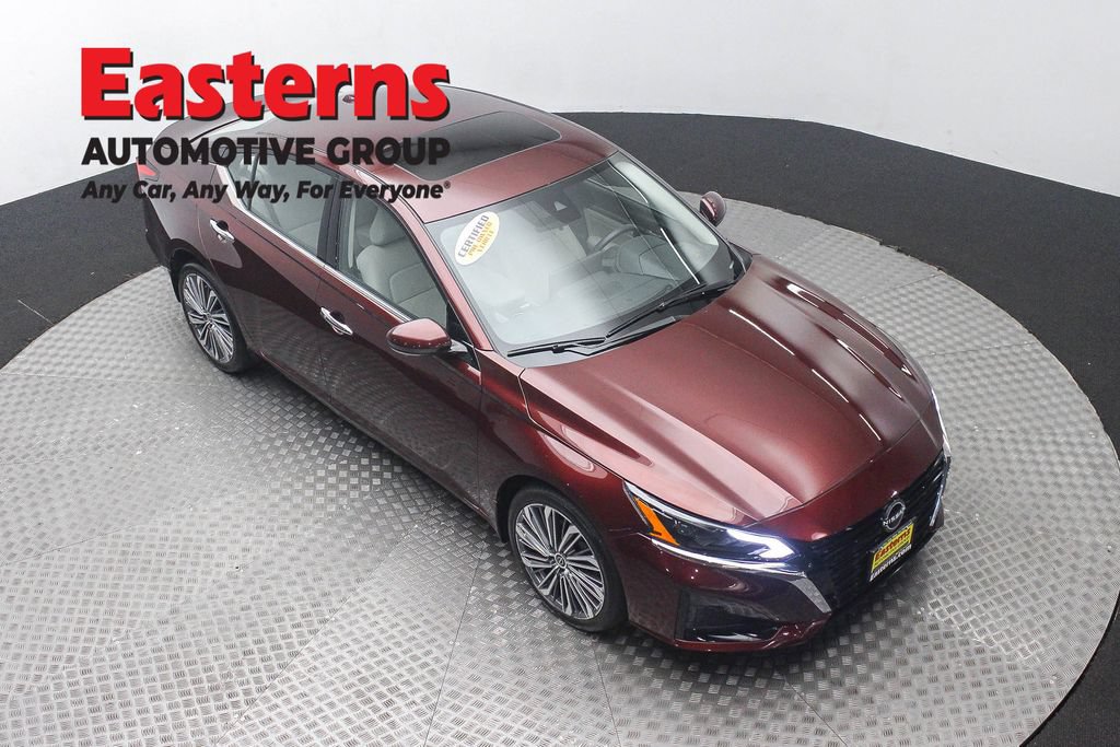 Used 2024 Nissan Altima 2.5 SL AWD/4WD image 3