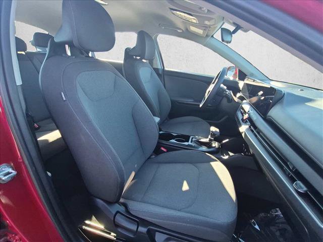 Used 2025 Kia K4 FWD image 20