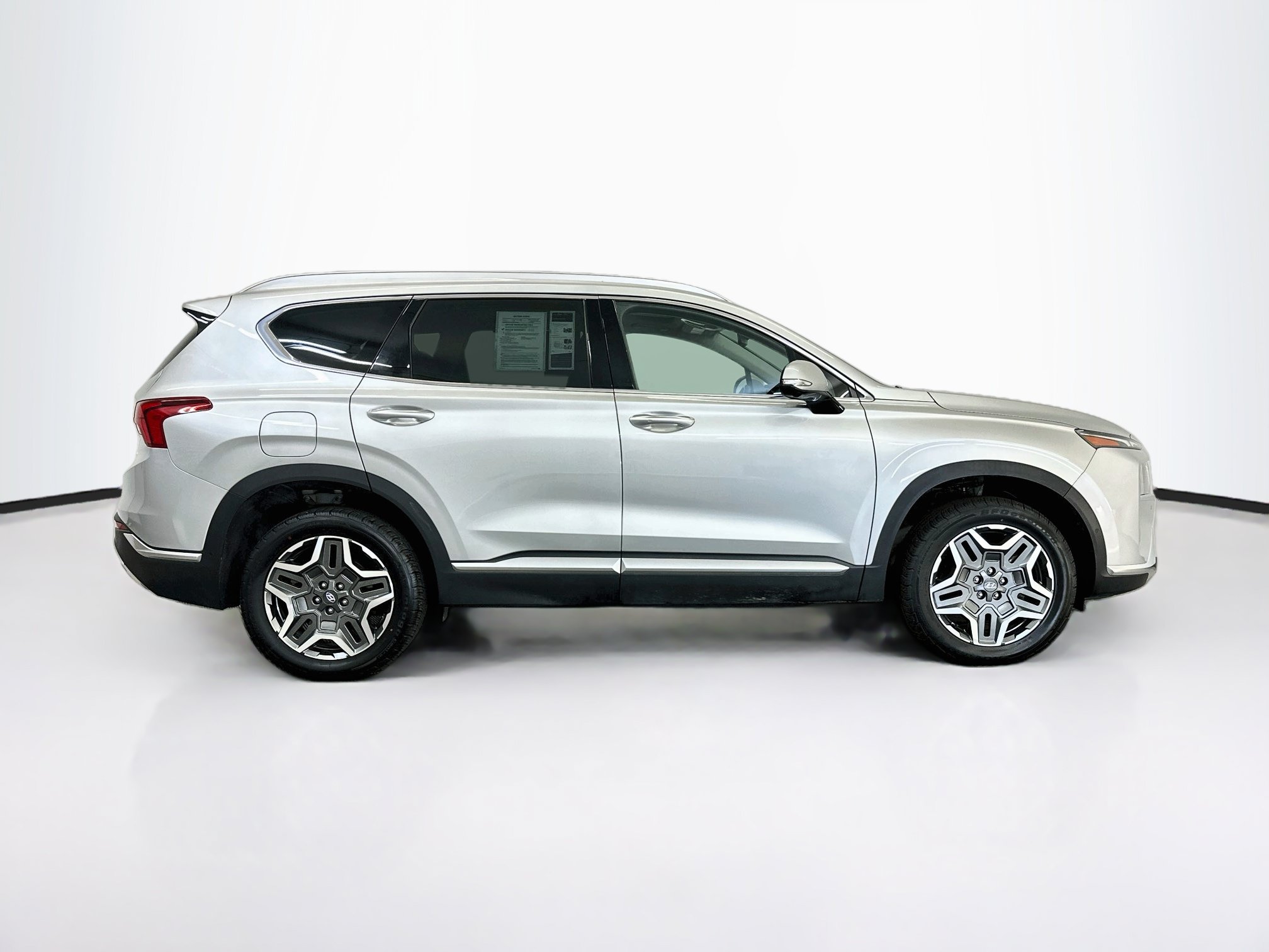 Used 2023 Hyundai Santa Fe Limited AWD/4WD image 10