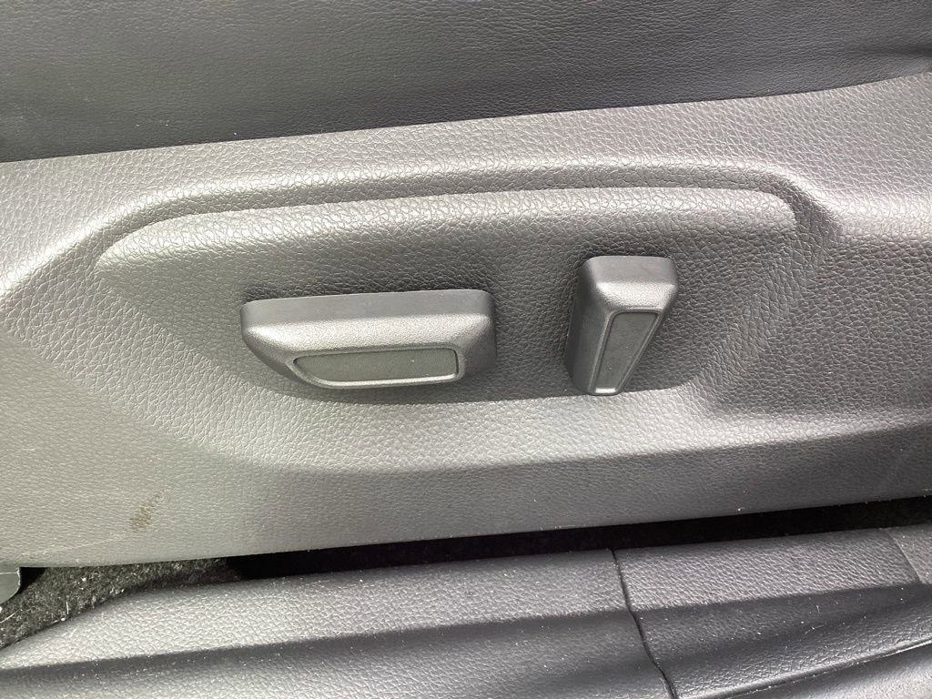 Used 2025 Mitsubishi Eclipse Cross AWD image 16