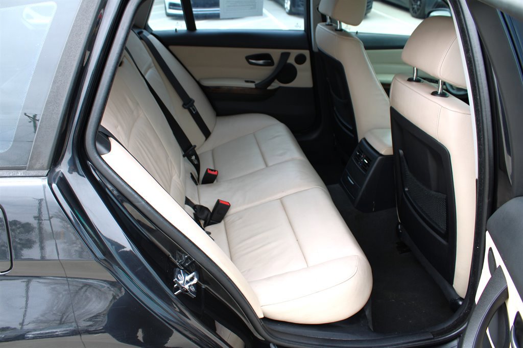 Used 2009 BMW 328i Wagon image 19