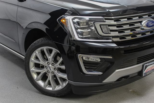 Used 2019 Ford Expedition Limited w/ Equipment Group 302A AWD/4WD image 2