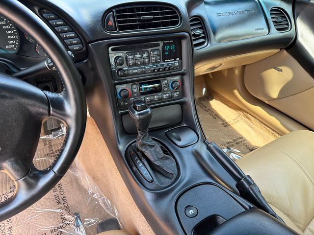 Used 1998 Chevrolet Corvette Coupe w/ Memory Pkg RWD image 22