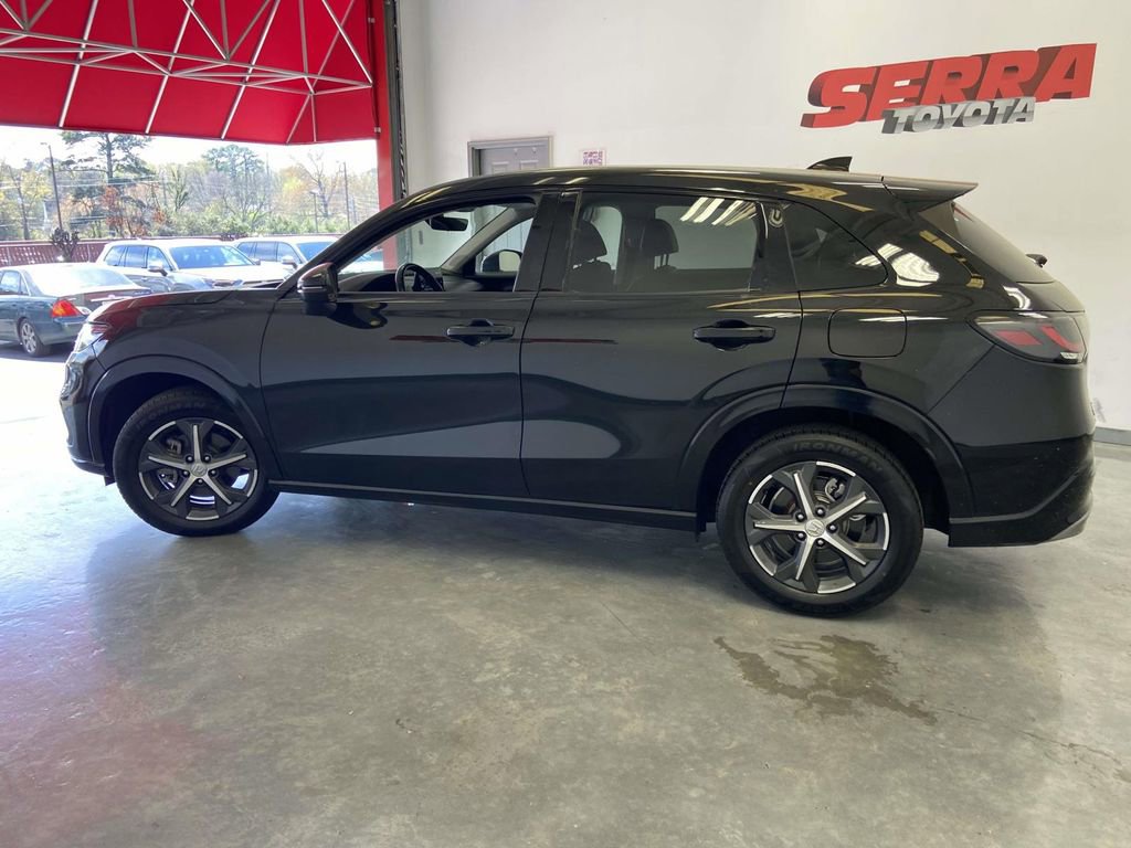 Used 2023 Honda HR-V EX-L image 6