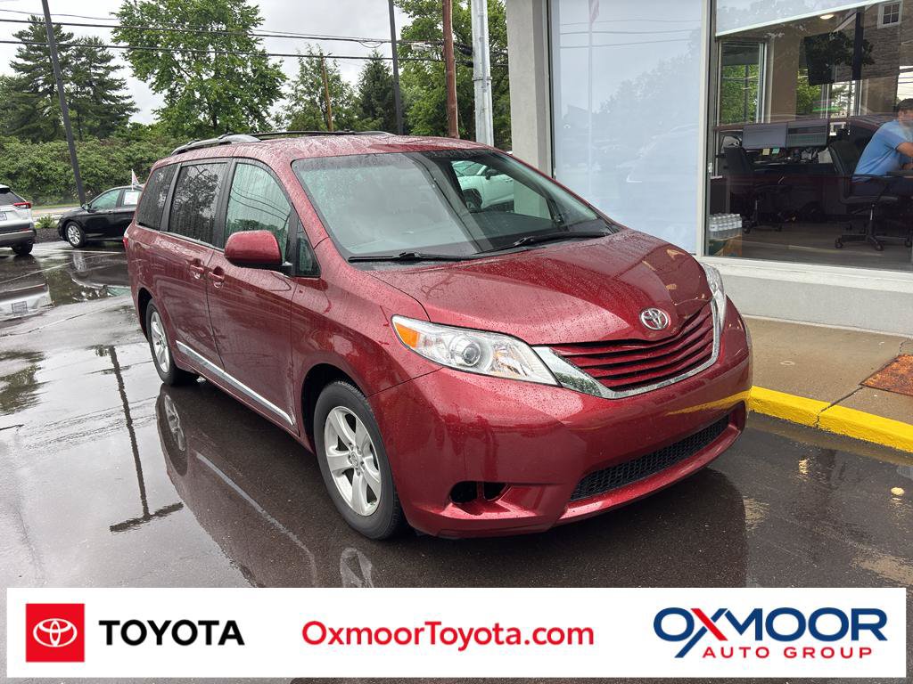 Used 2016 Toyota Sienna LE