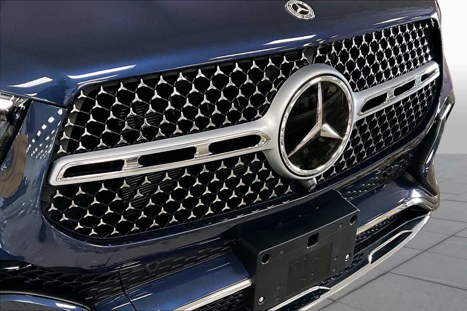 Used 2024 Mercedes-Benz GLE 350 4MATIC image 32