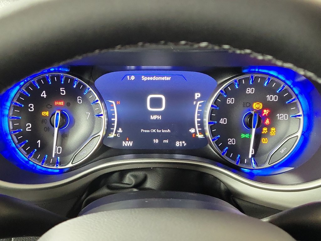 New 2027 Chrysler Pacifica Select FWD image 17