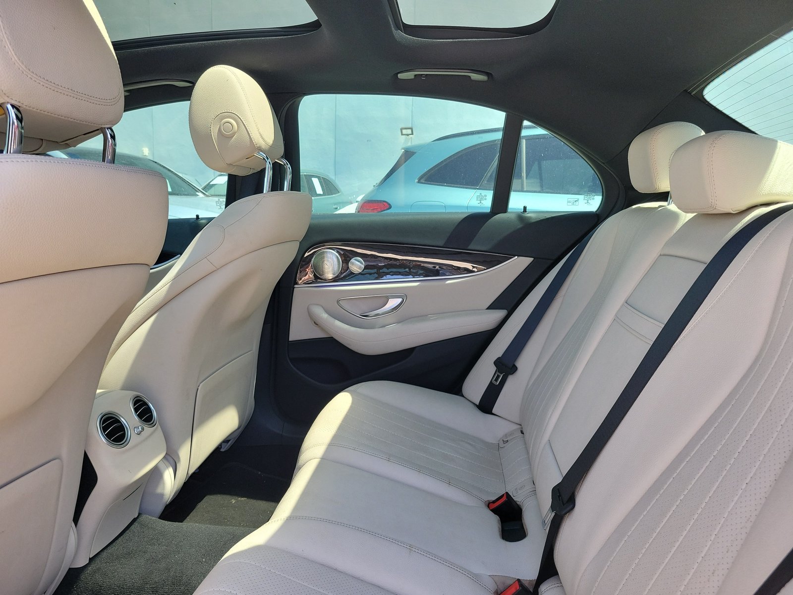 Used 2021 Mercedes-Benz E 350 Sedan image 13