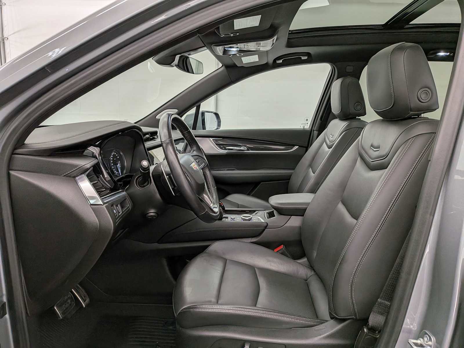 Used 2024 Cadillac XT6 Sport image 18