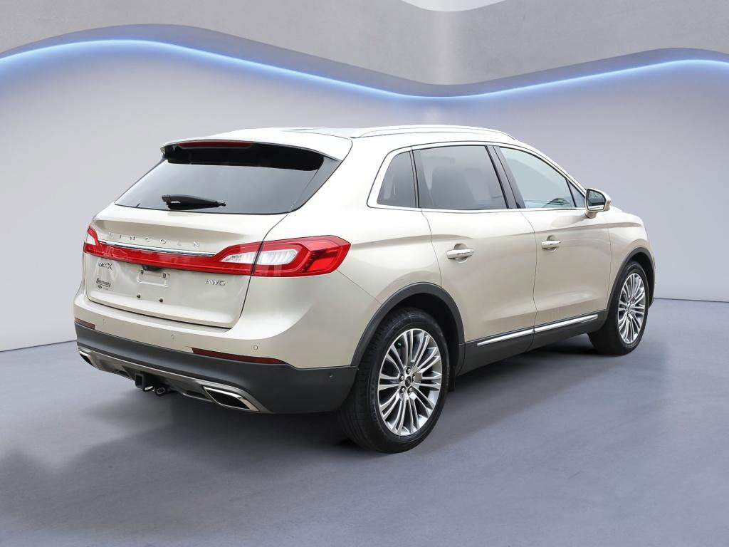 Used 2017 Lincoln MKX Reserve w/ Luxury Package AWD/4WD image 7