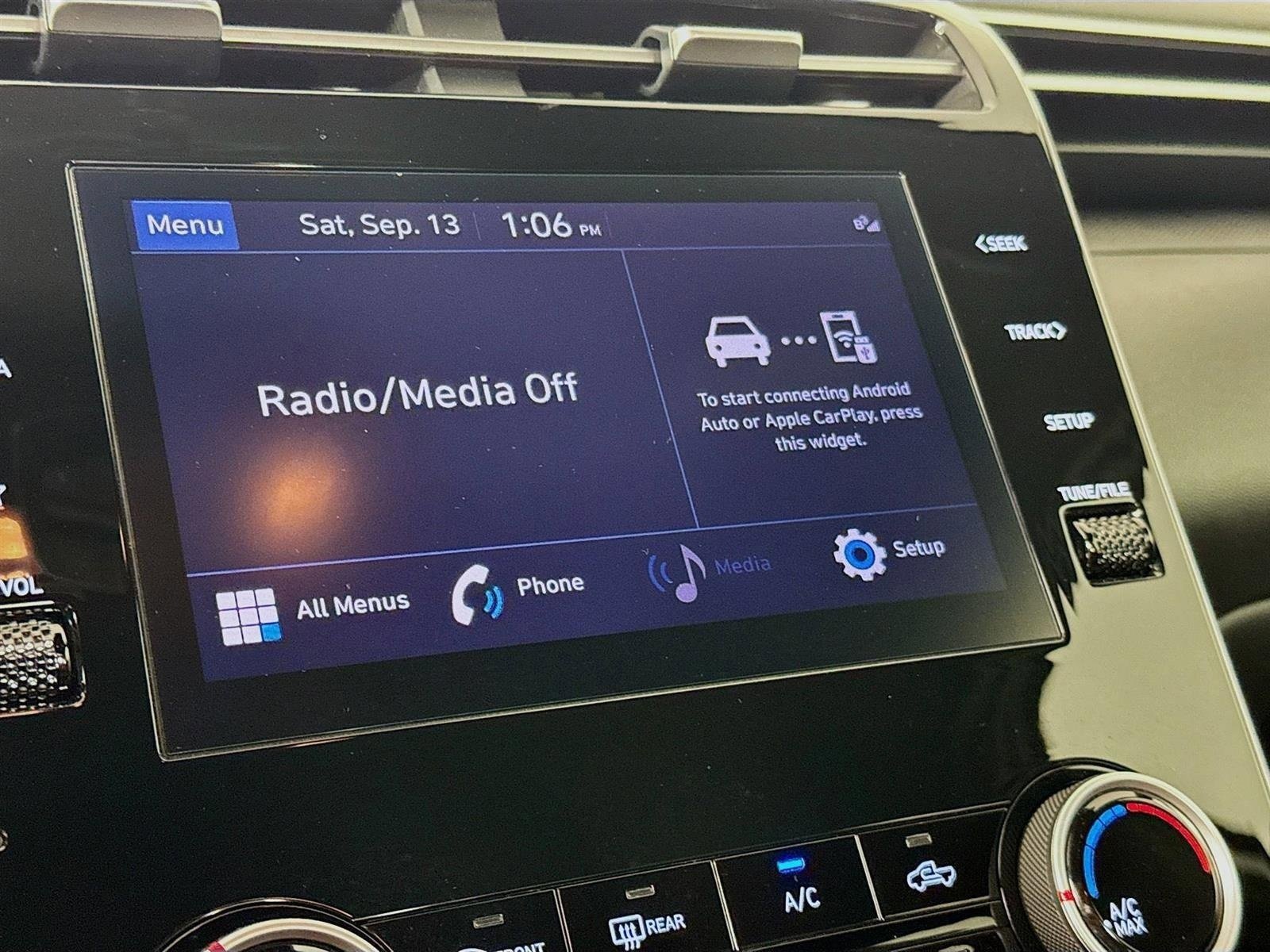 Used 2023 Hyundai Santa Cruz SEL image 15