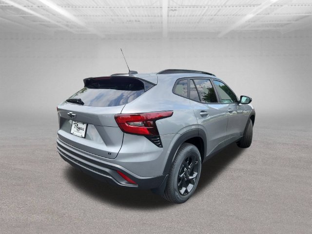 New 2026 Chevrolet Trax LT w/ Driver Confidence Package FWD image 7