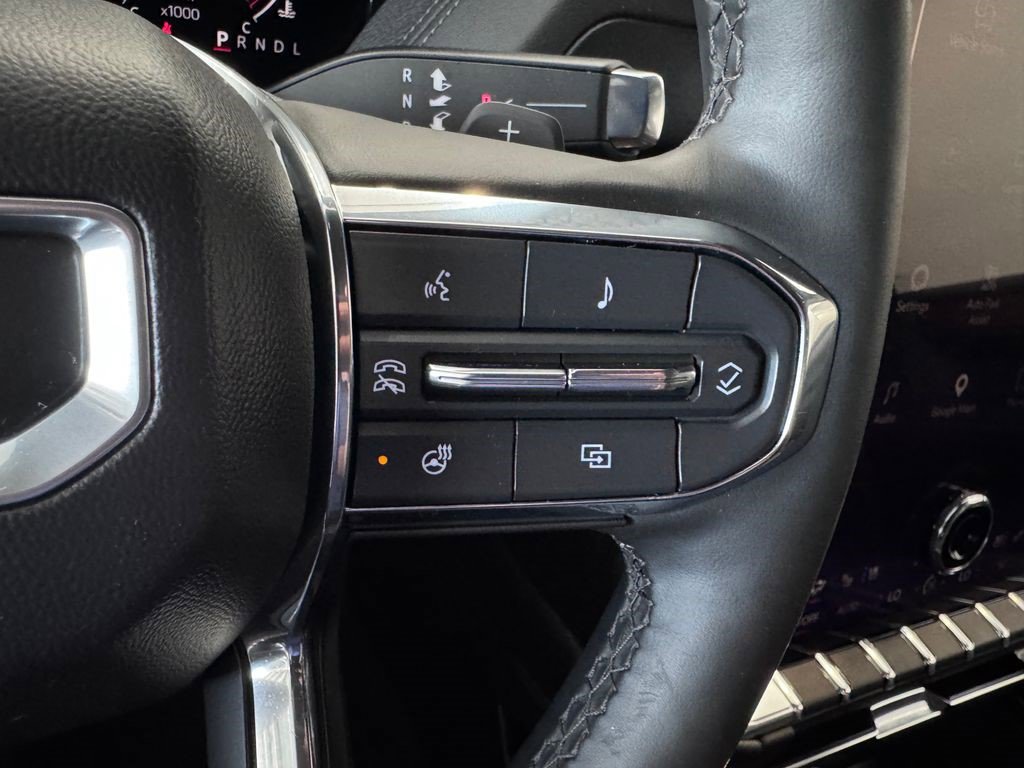Certified 2025 GMC Yukon XL Denali AWD/4WD image 18
