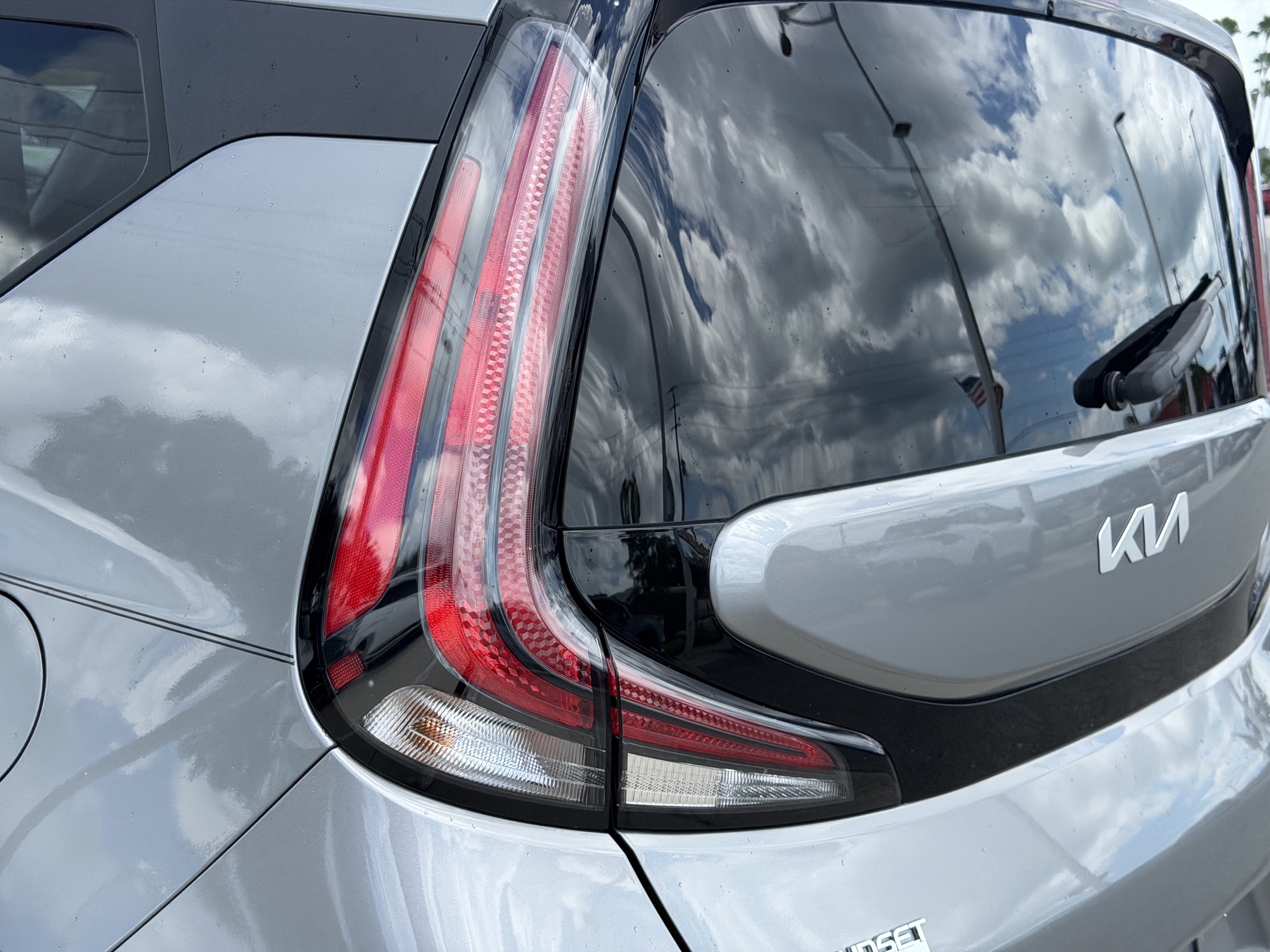 Certified 2023 Kia Soul LX FWD image 10
