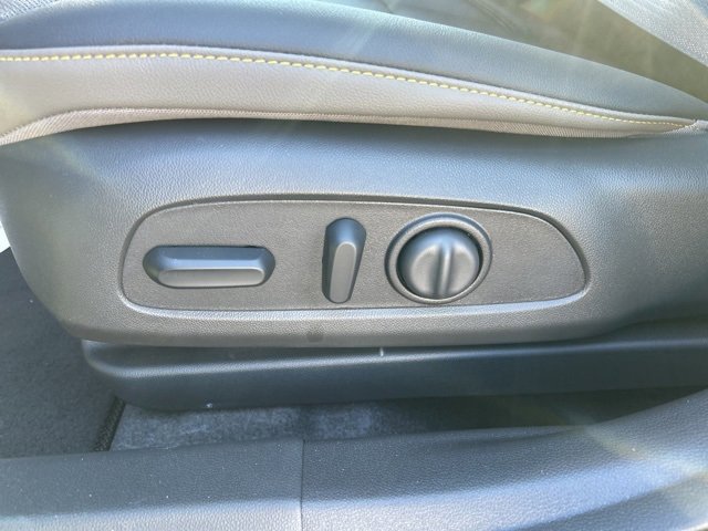 New 2026 Chevrolet Trax ACTIV w/ Sunroof Package image 16