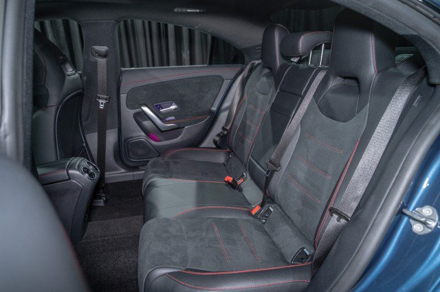 Used 2022 Mercedes-Benz CLA 250 4MATIC image 12