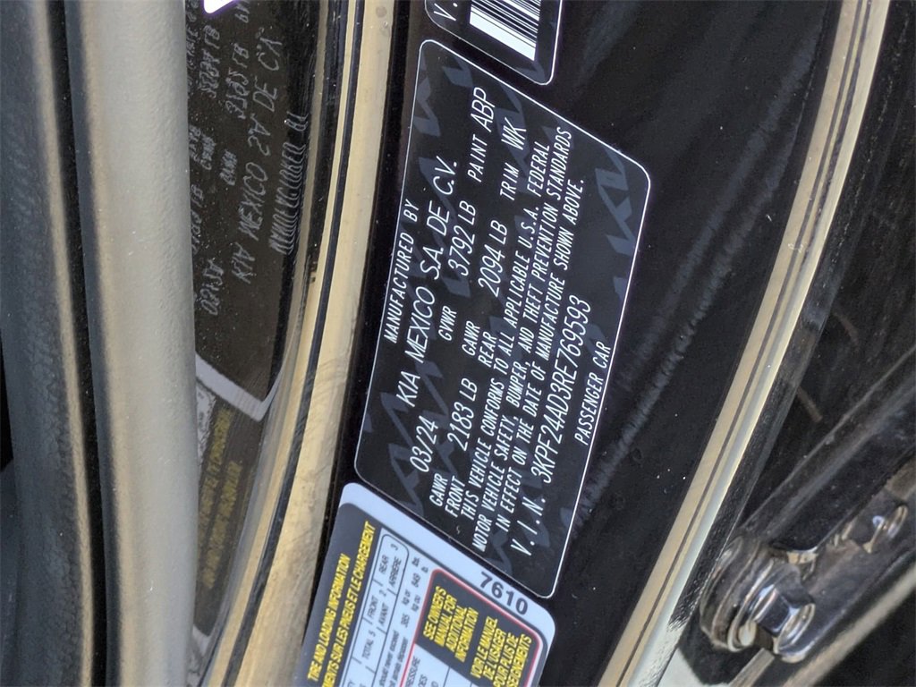 Used 2024 Kia Forte LXS image 37