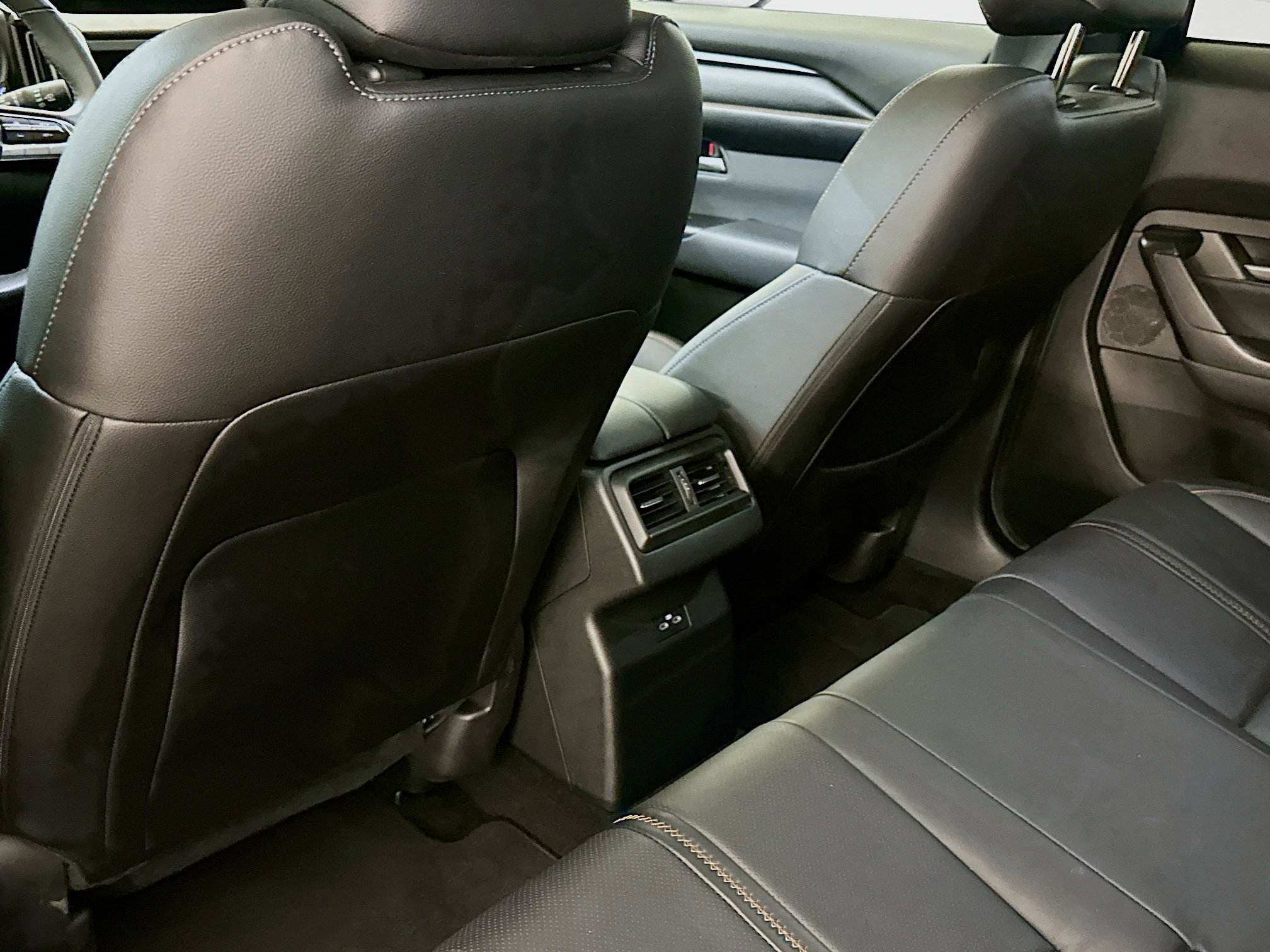 Used 2025 MAZDA CX-50 AWD 2.5 Hybrid w/ Premium Pkg image 29