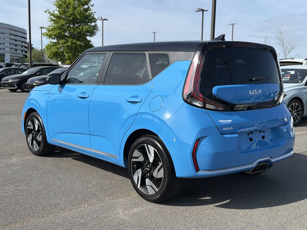 Used 2024 Kia Soul GT-Line FWD image 3
