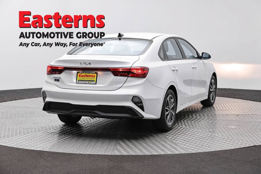 Used 2023 Kia Forte LXS FWD image 7