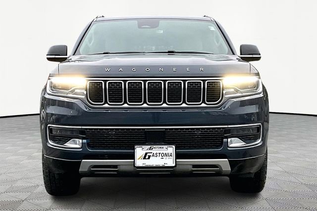 Used 2024 Jeep Wagoneer L Series II w/ Flexible Seating Group image 2