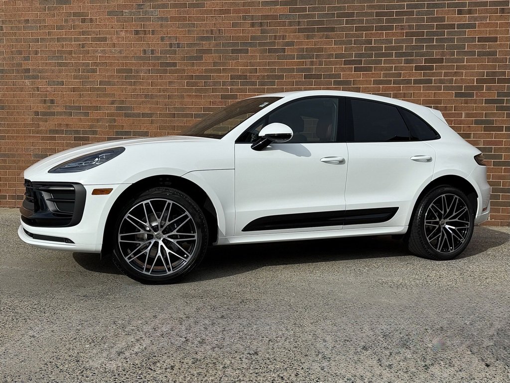 New 2026 Porsche Macan image 1