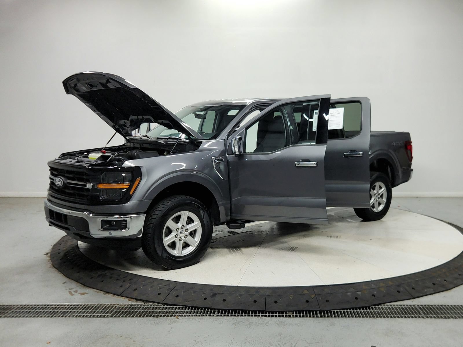 Used 2025 Ford F150 XLT w/ Equipment Group 302A MID AWD/4WD image 12