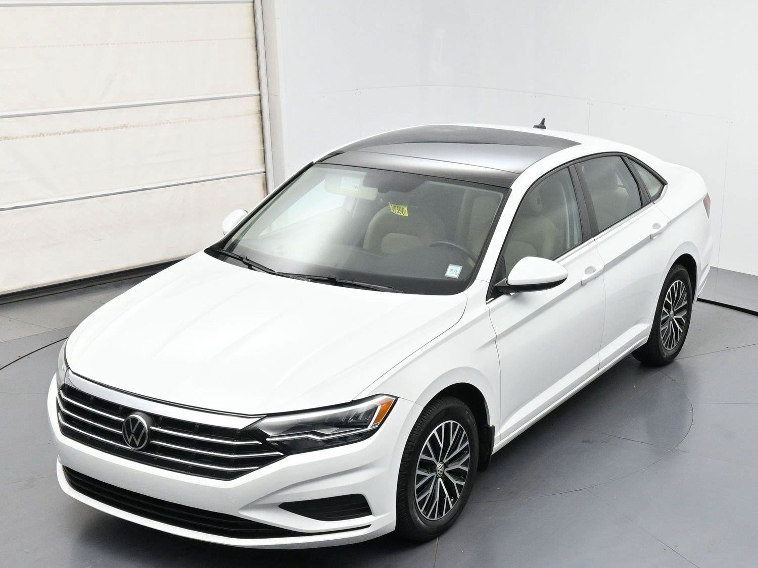 Used 2021 Volkswagen Jetta SE w/ SE Cold Weather Package FWD image 35