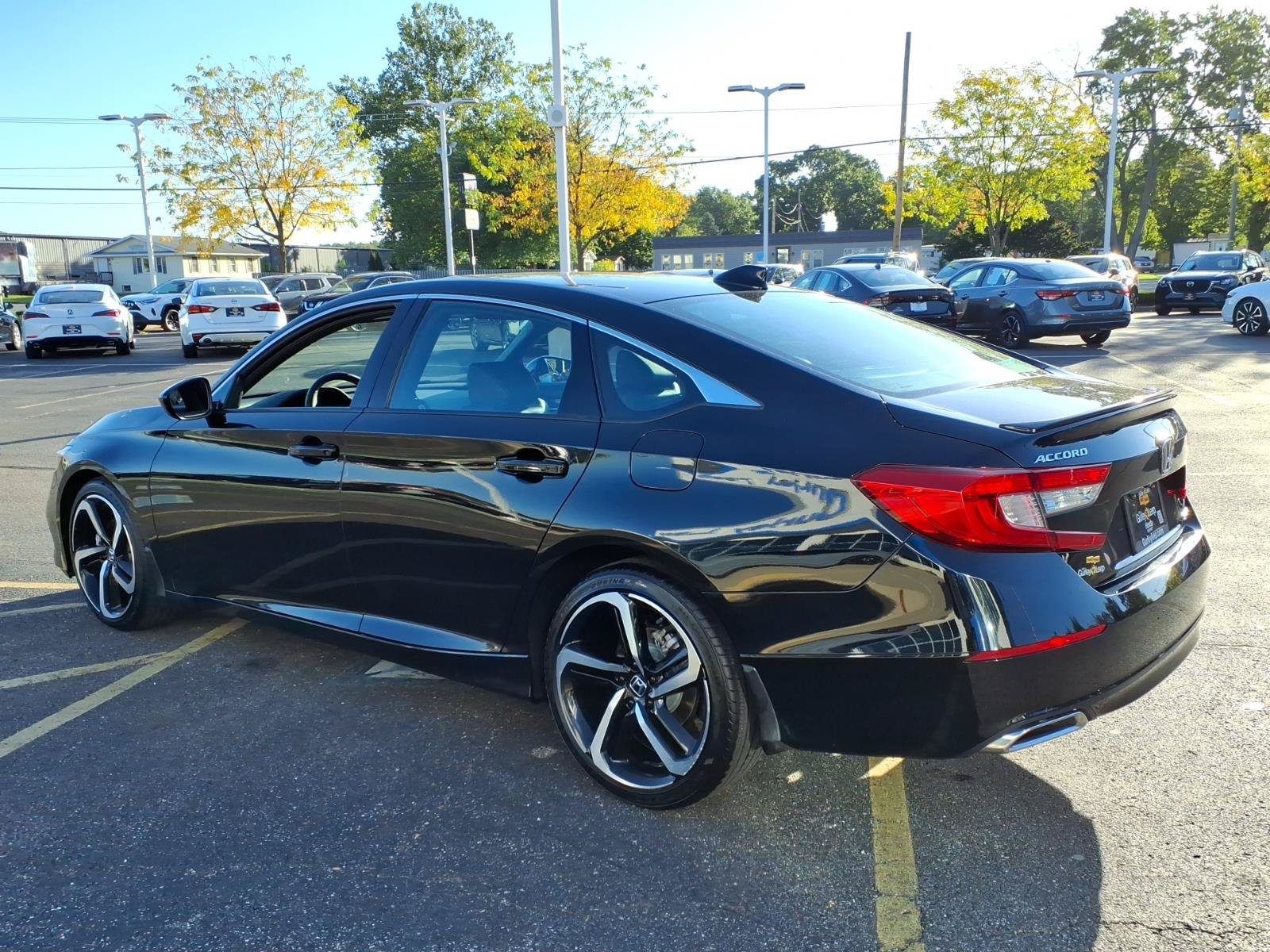 Used 2022 Honda Accord Sport image 9