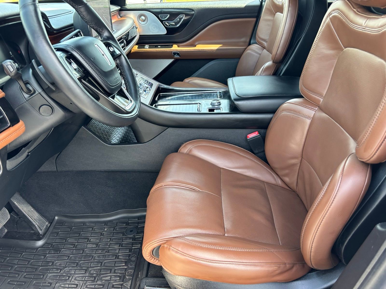 Used 2022 Lincoln Aviator Reserve w/ Equipment Group 201A image 18