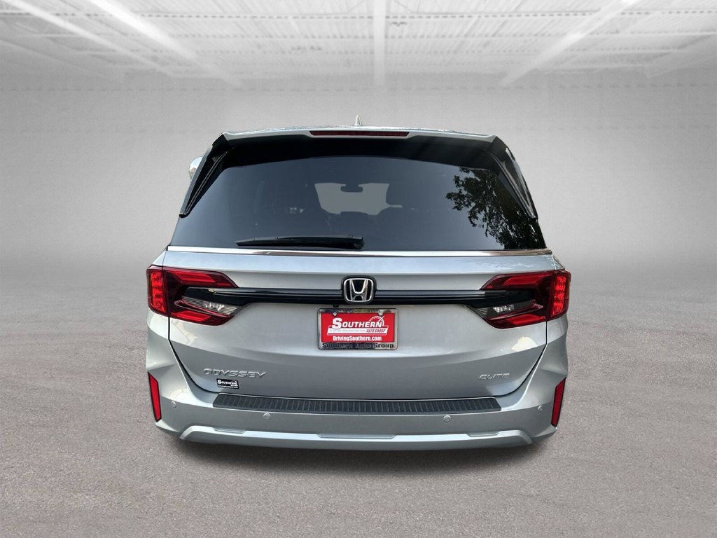 Used 2025 Honda Odyssey Elite image 4