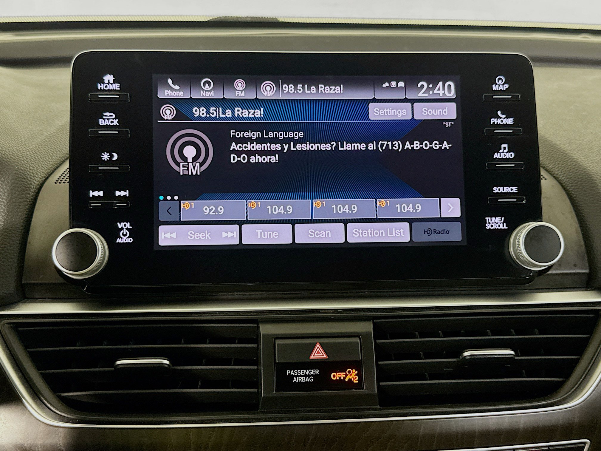 Used 2018 Honda Accord Touring image 16