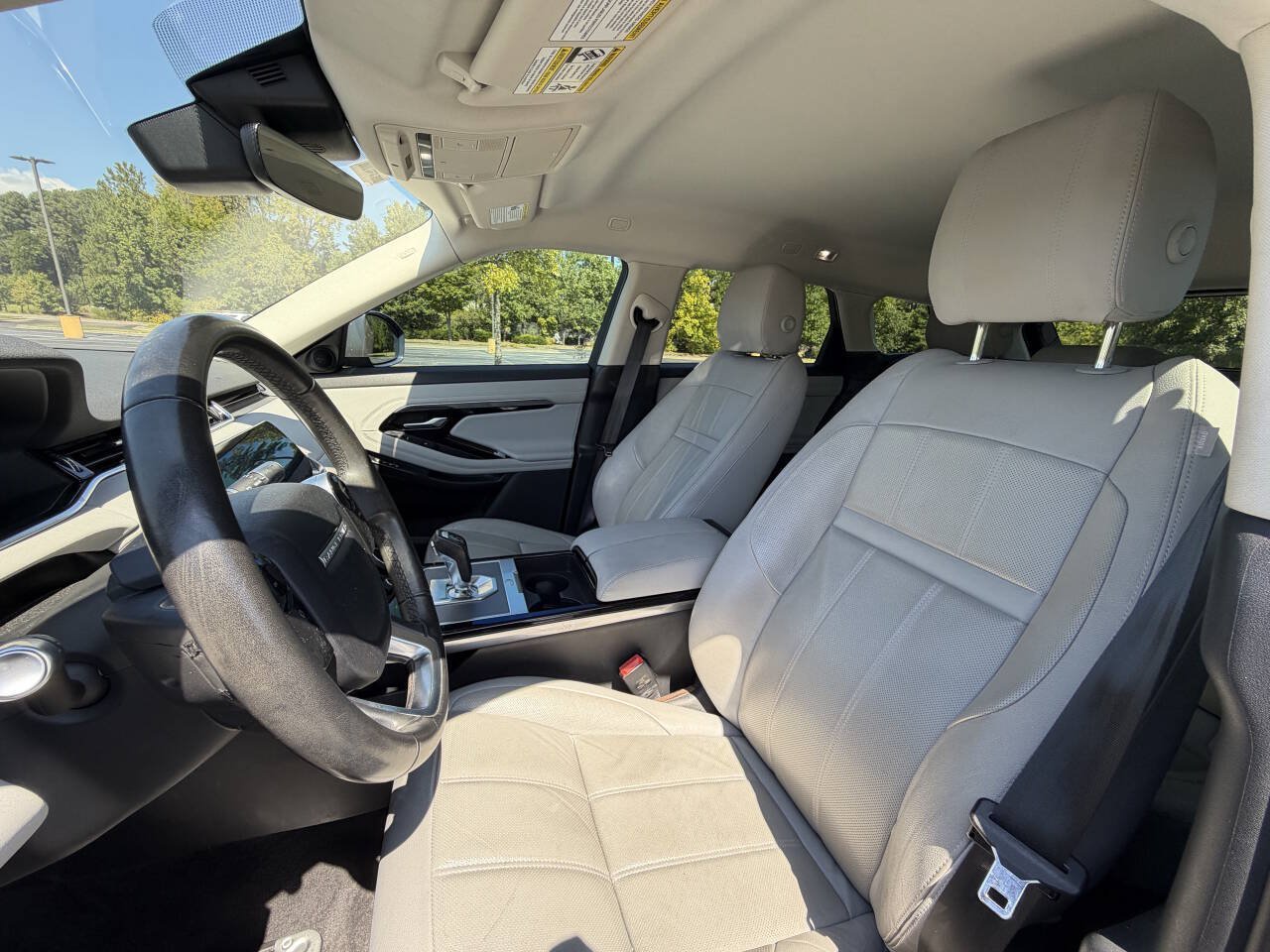 Used 2020 Land Rover Range Rover Evoque SE AWD/4WD image 22