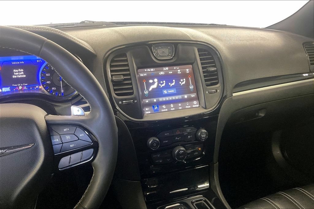 Used 2023 Chrysler 300 S RWD image 8