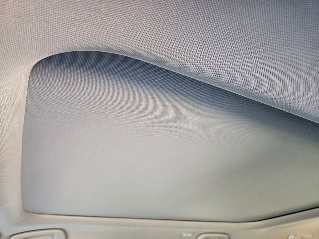 Used 2023 Honda Pilot Touring image 35