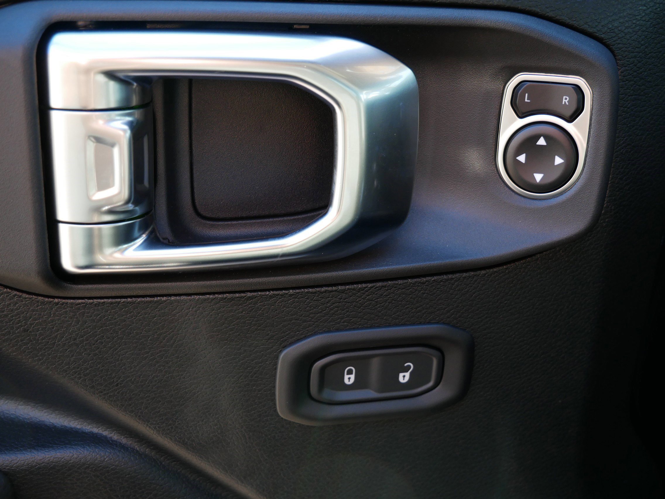 New 2026 Jeep Wrangler Sport S image 13